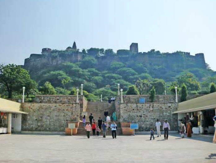 Moti Doongri Road, Jaipur, Rajasthan - Vushii.com Moti Doongri Road, Jaipur, Rajasthan - Vushii.com